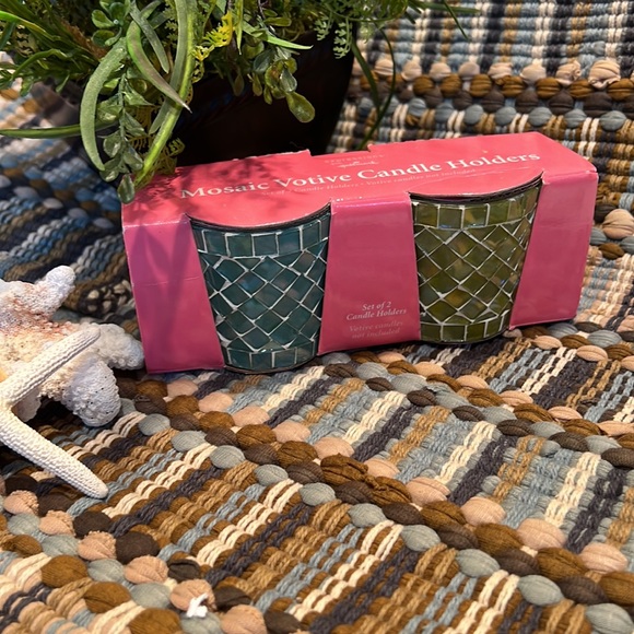 Hallmark Mosaic Candle Holders. Set of 2. Blue & Green New in Box - Picture 10 of 11